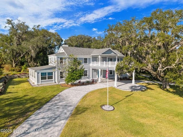 875 N Indian River Drive, Cocoa, FL 32922